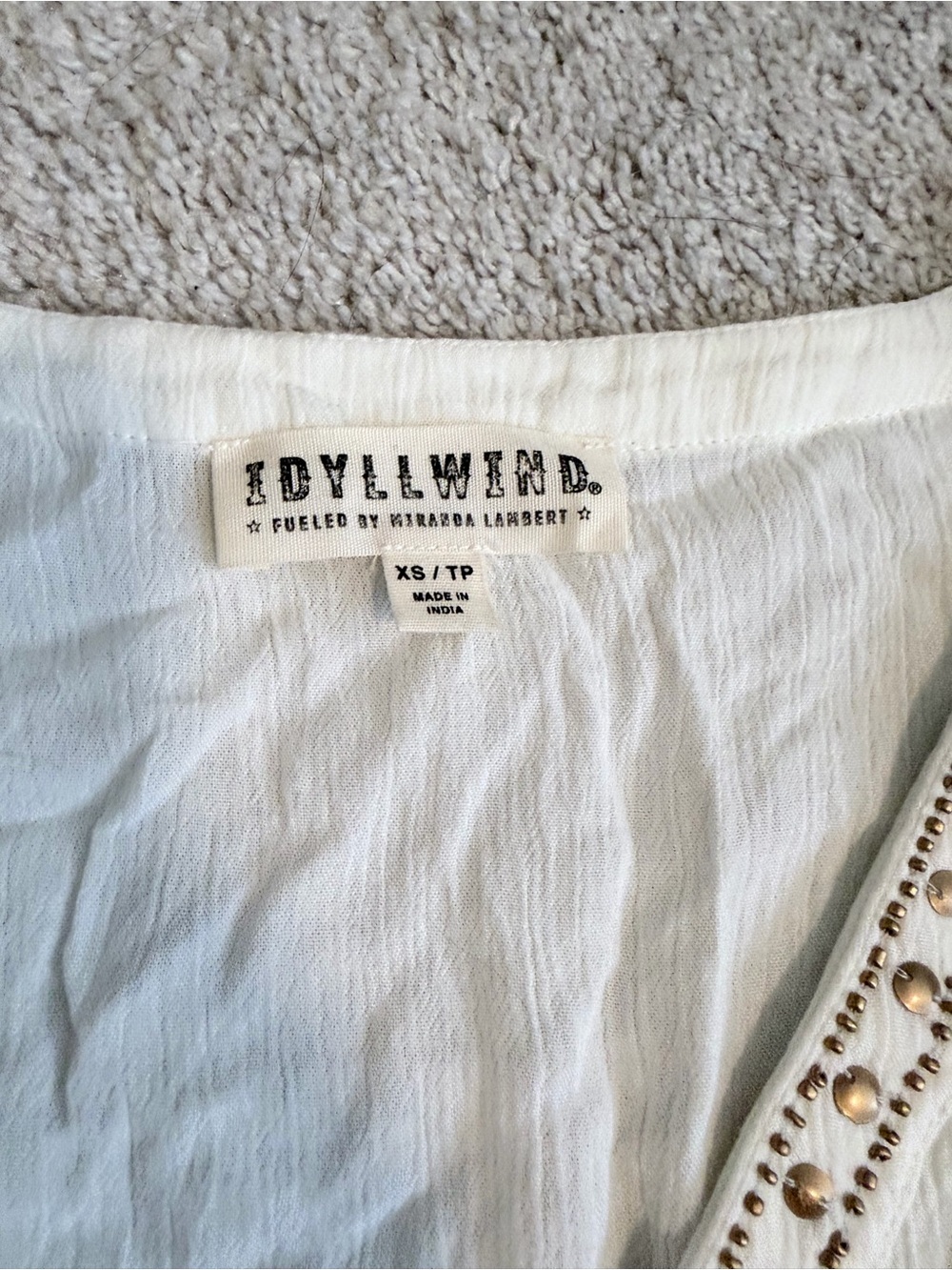 Idyllwind White Embellished V-Neck Sleeveless Top - Picture 2 of 4
